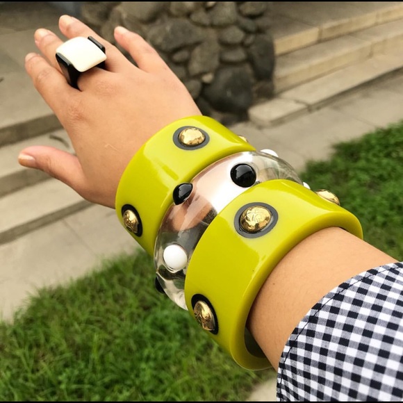 Handmade! Wide Vintage Repro Chunky Bangle! 2 left - Picture 5 of 8